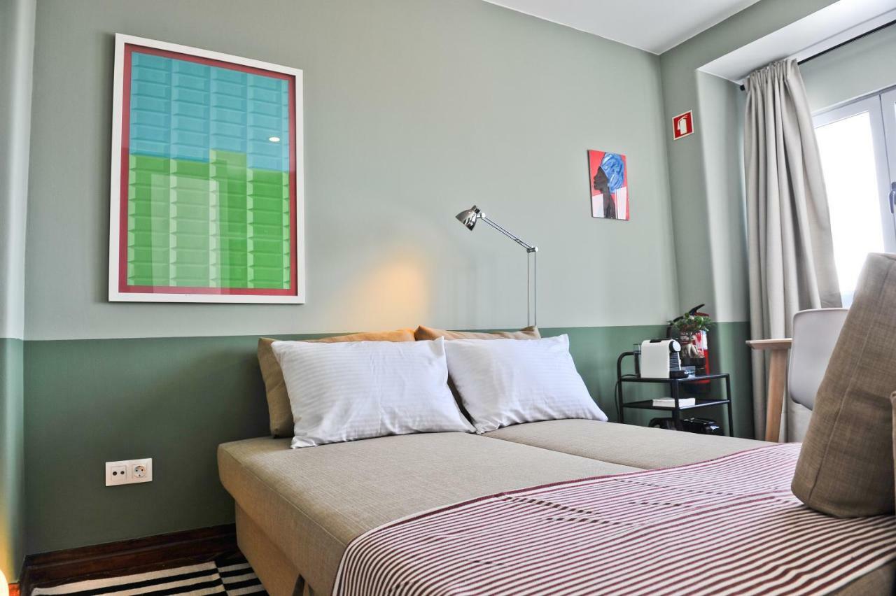 Pop The Cork In By Misha's Place 5b *